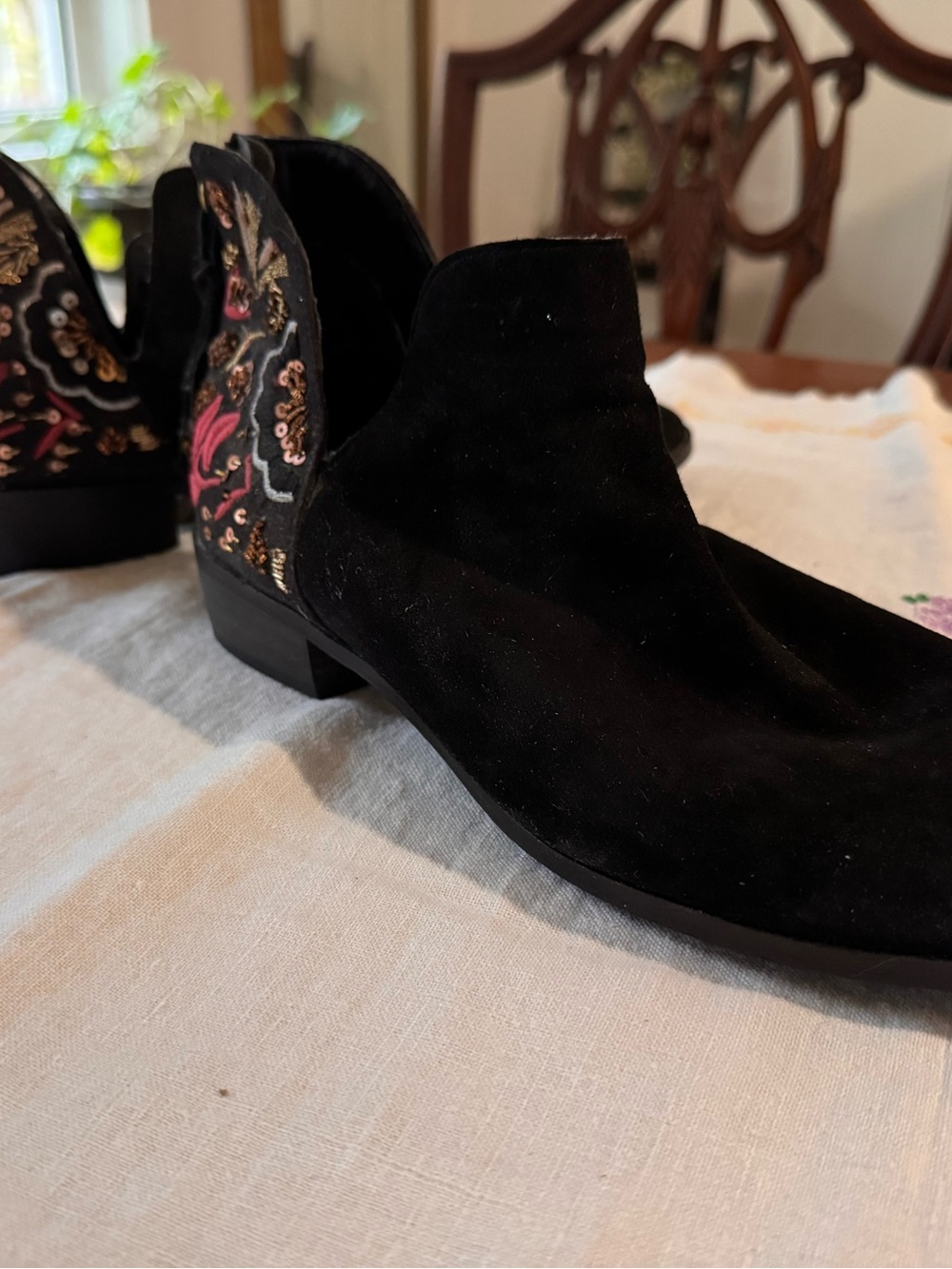 Reaction Kenneth Cole Black Suede Ankle Boots with Embroidered Heel Detail